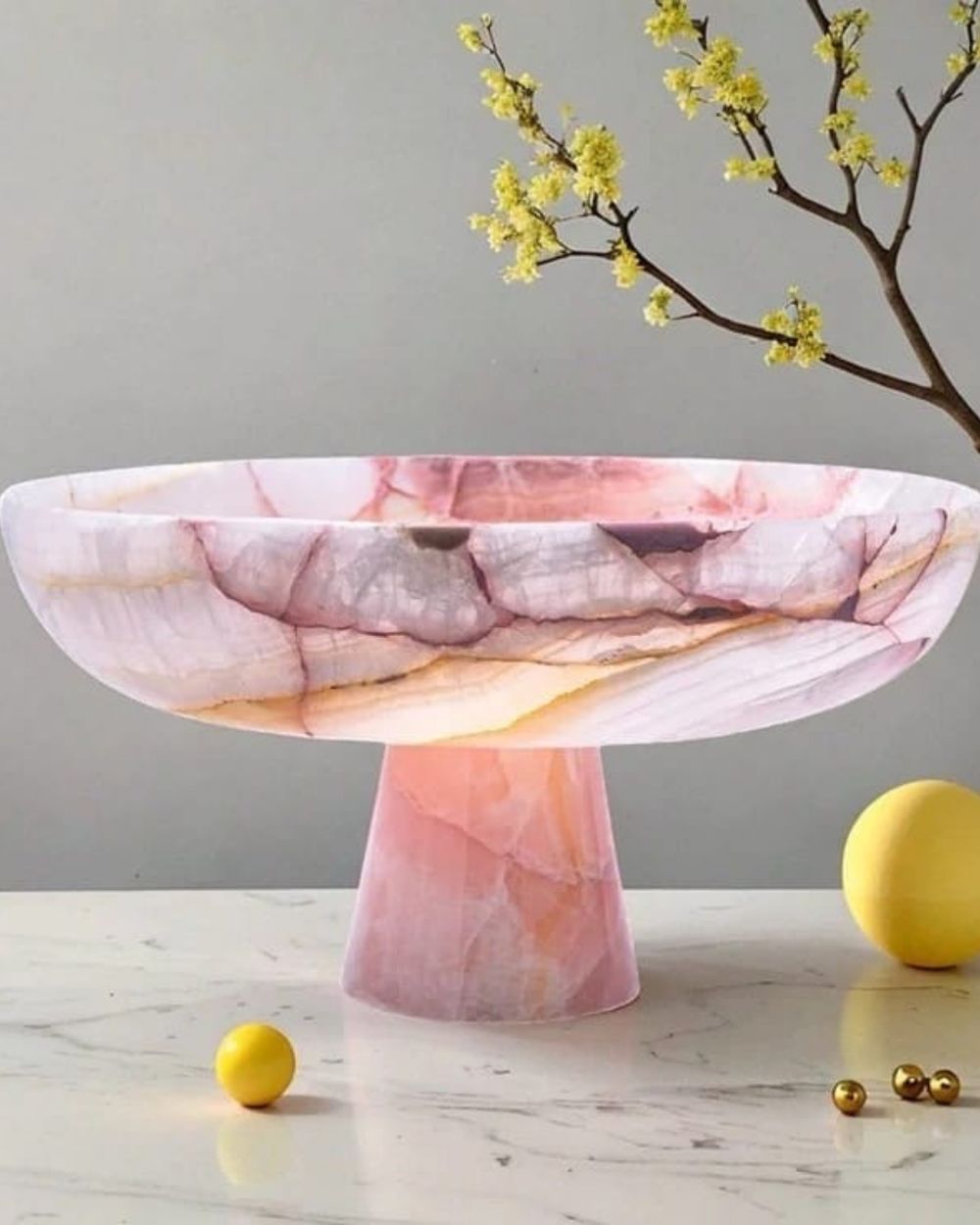 Objets d'Art in Makrana marble by Everstone — 2